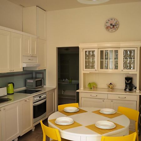 Sunflower 2Bdr Flat By Ruterra Praha Eksteriør bilde