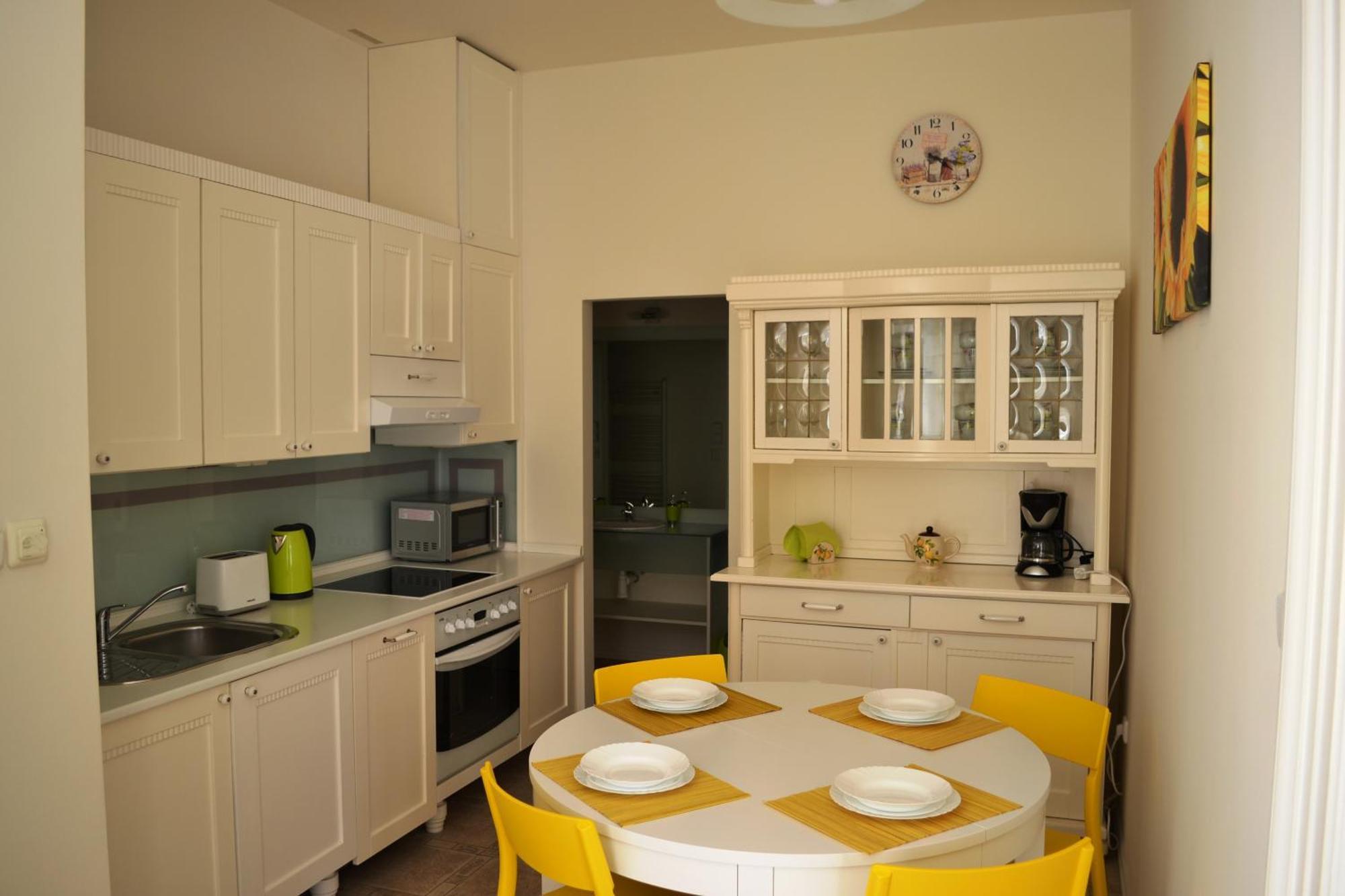 Sunflower 2Bdr Flat By Ruterra Praha Eksteriør bilde