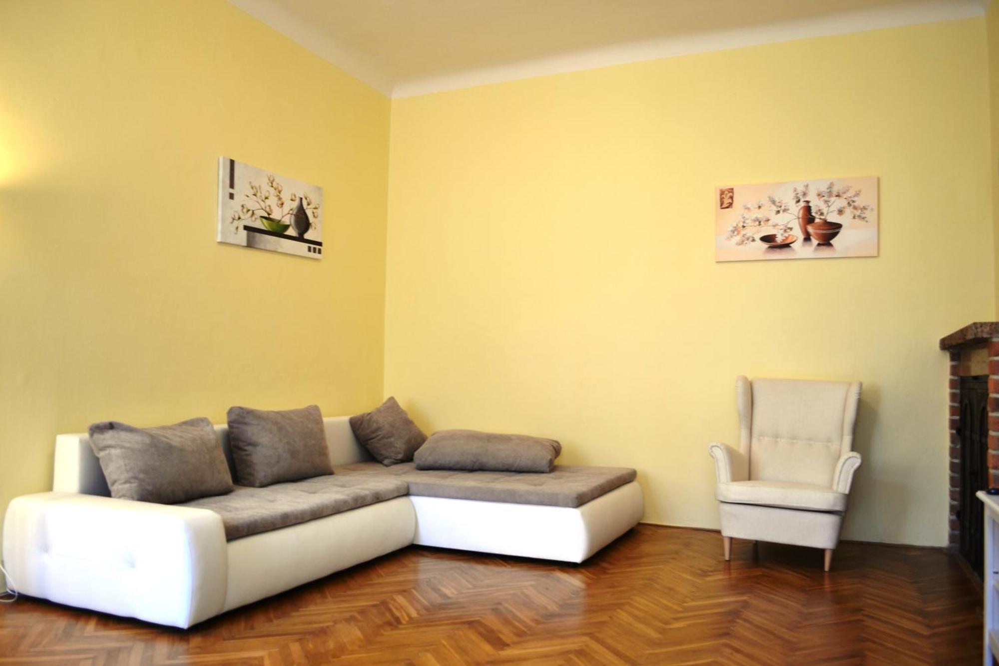 Sunflower 2Bdr Flat By Ruterra Praha Eksteriør bilde
